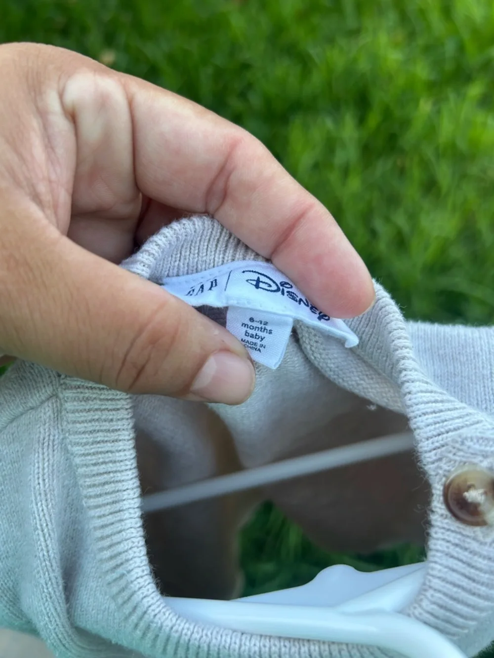 GAP light gray